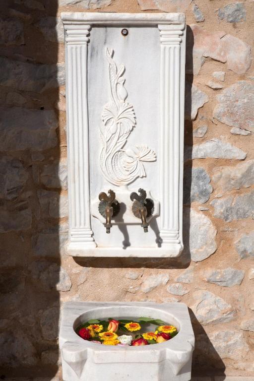 Mavromichalai Hotel Liménion Kültér fotó