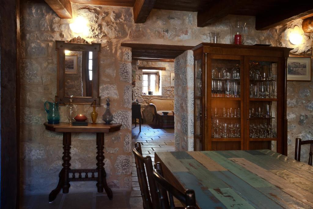 Mavromichalai Hotel Liménion Kültér fotó